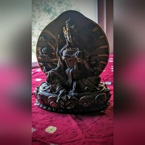 Beautiful statue of Tara, NWOT
